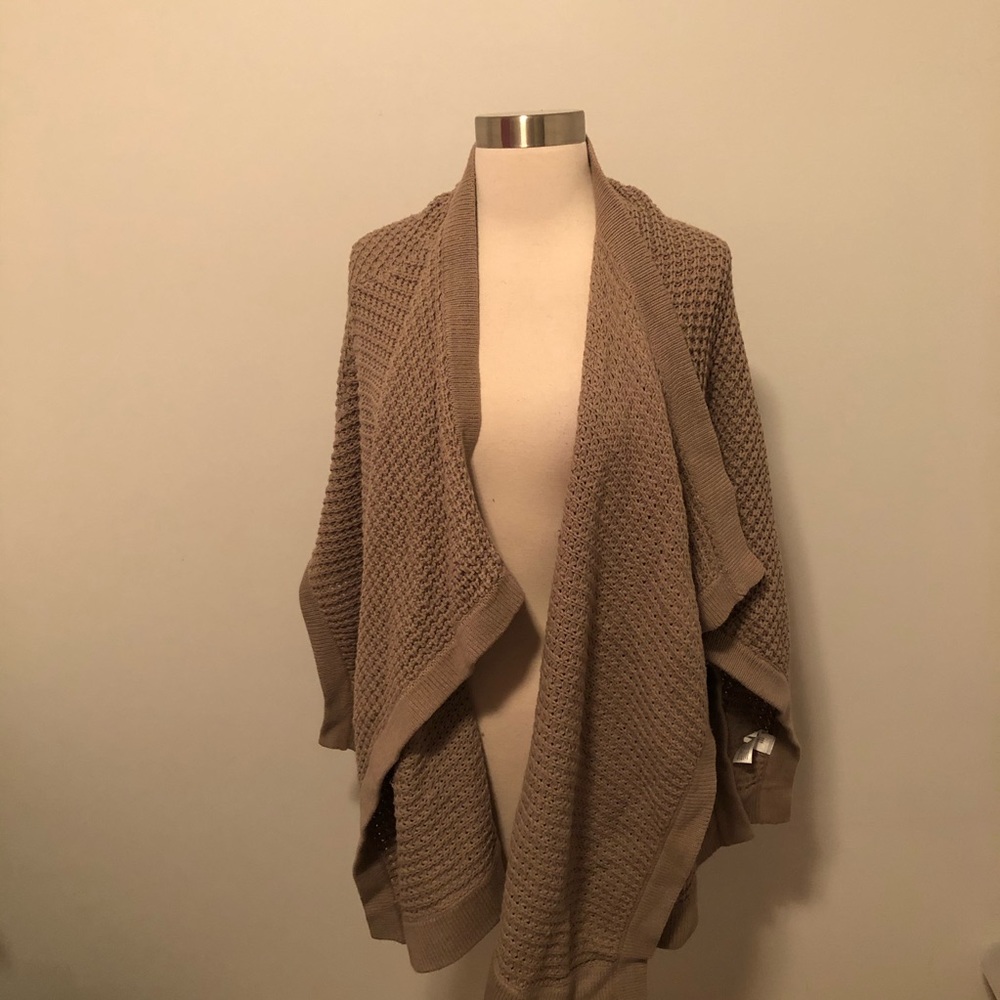 Old Navy Sweater ***